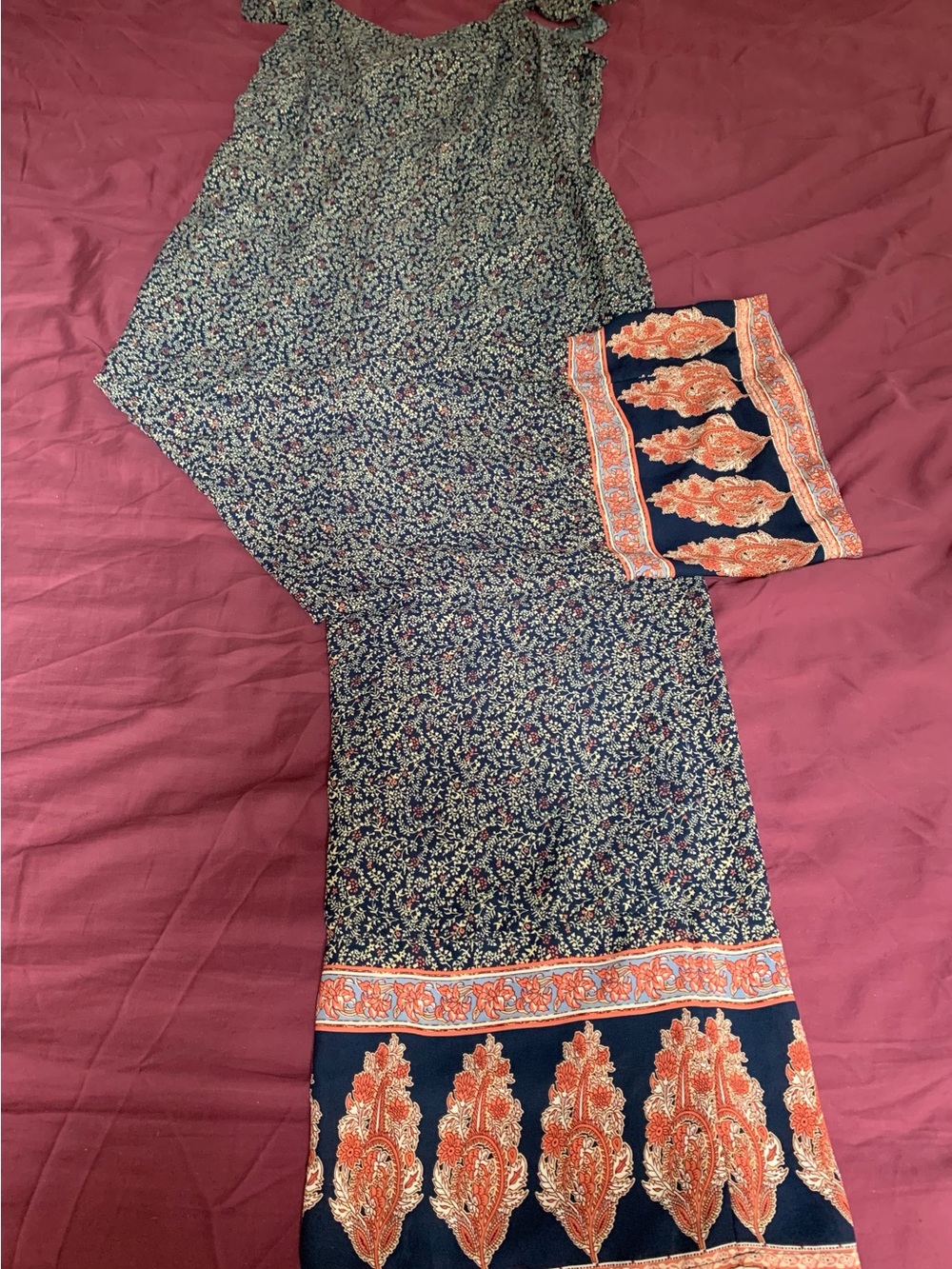 Summery floral jumpsuit by Xhilaration with border print size L